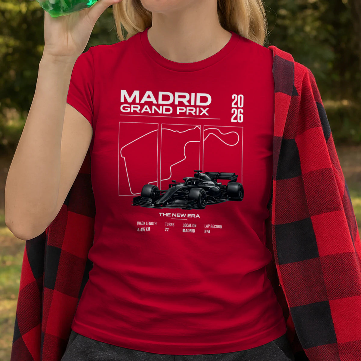Female model, viewing the front side.